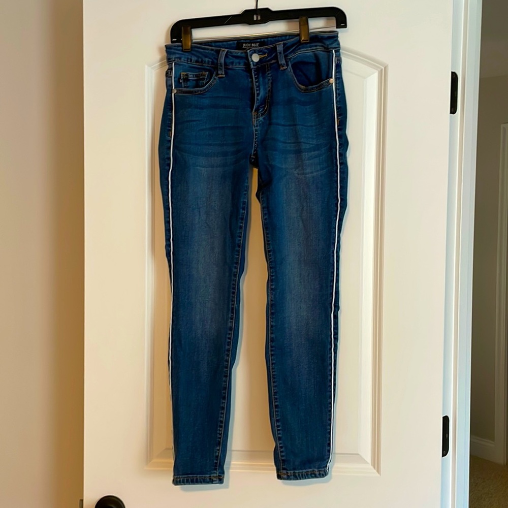 Judy Blue Side Unique Side Piping Skinny Jeans. size 28.